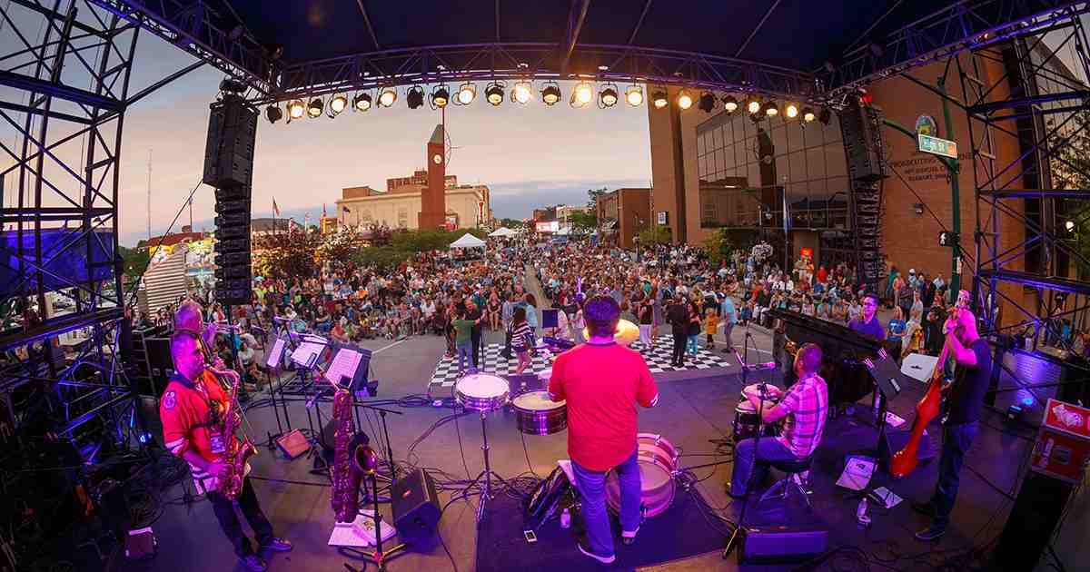 Enjoy amazing Elkhart Jazz Festival during your adventure holidays - travelistia
