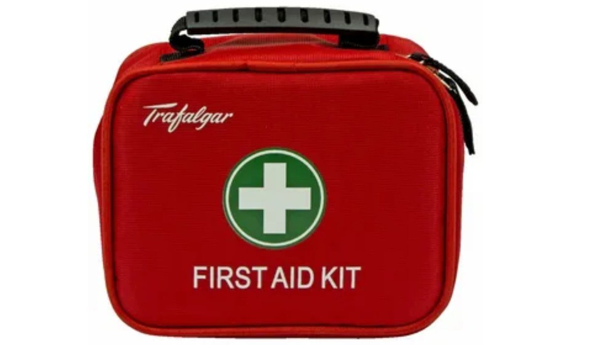 first aid kit - travelistia