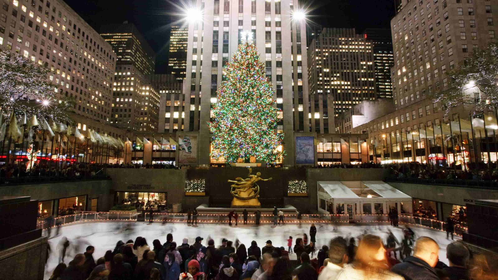 visit Holiday Market NYC during christmas - Travelistia