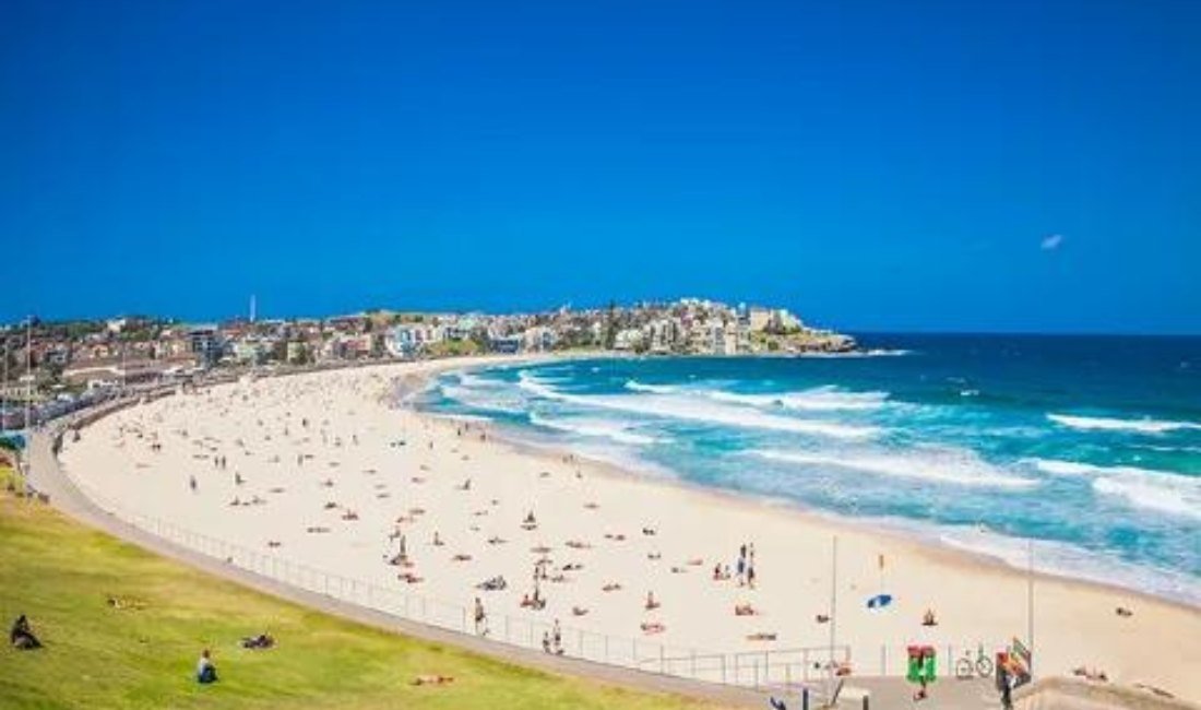 BONDI BEACH