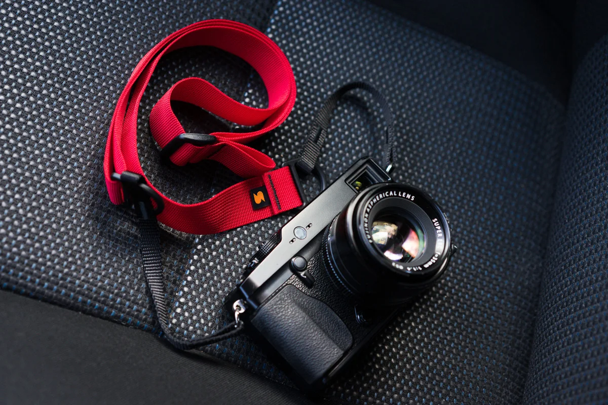 Camera casing Straps for travel