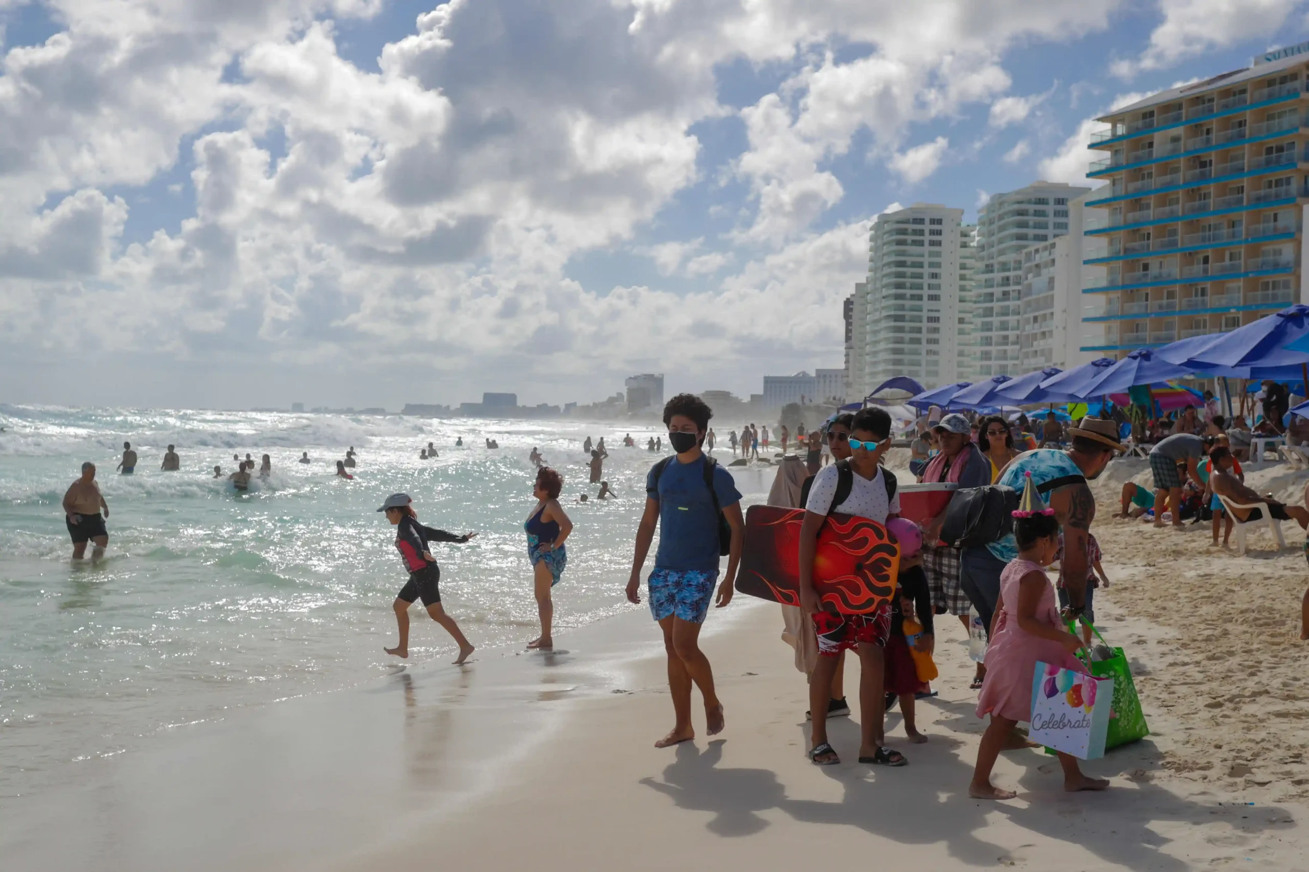 Common Scams in Cancun