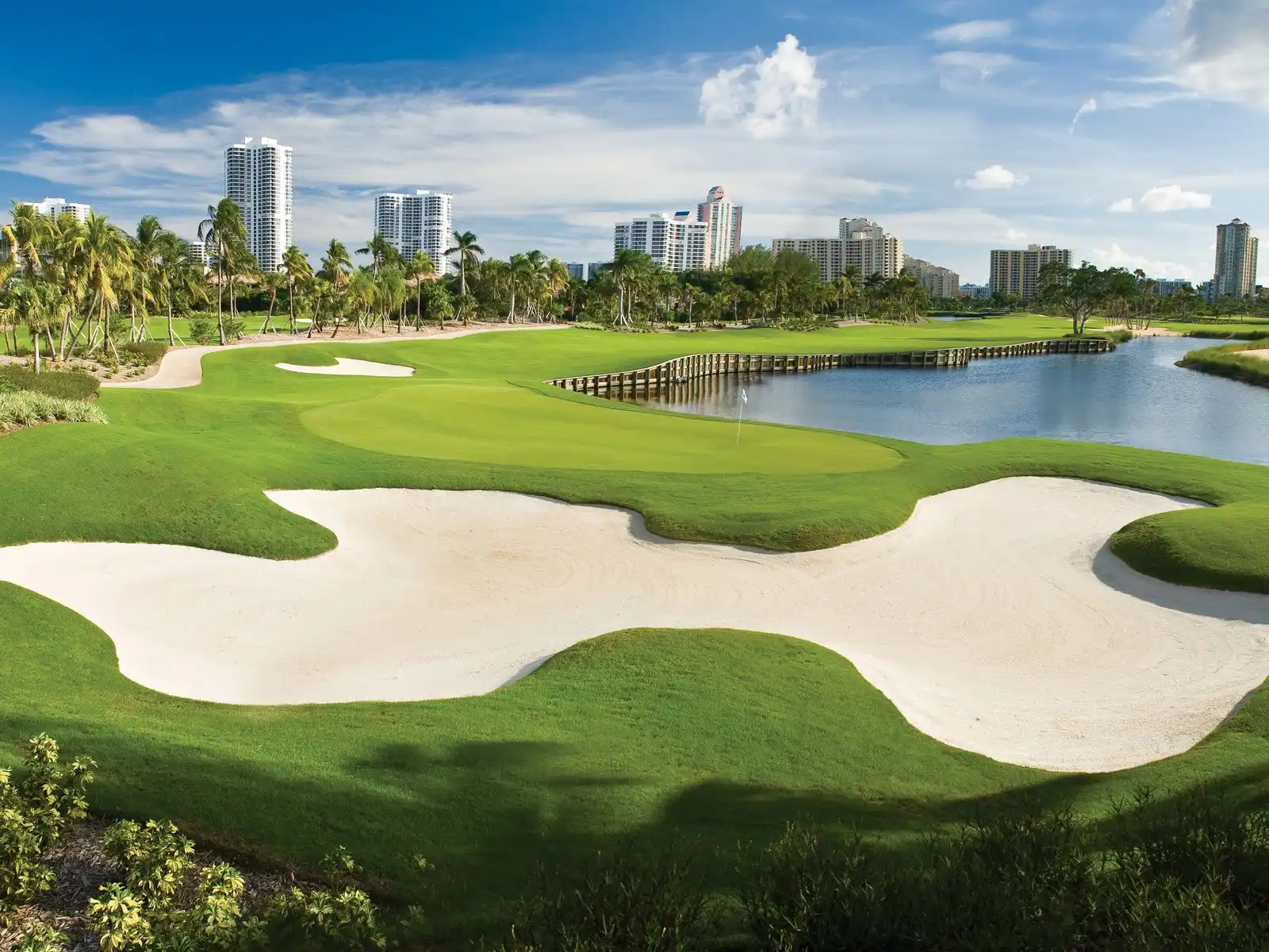 Golfing with a View: The Best Golf Destinations in the US