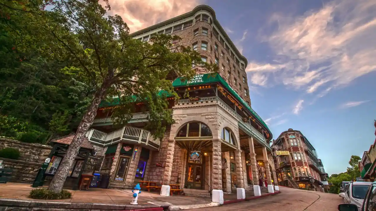 Top 10 Unique Places to Stay in Eureka Springs
