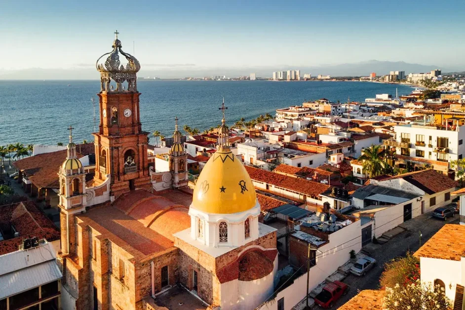 Puerto Vallarta Sets All-Time Record for Most Visitors – Why Are Tourists Loving it?