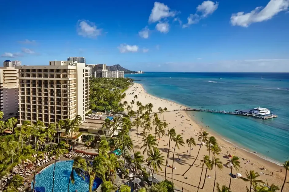 10 Cheap Hotels in Waikiki to Stay Travelistia