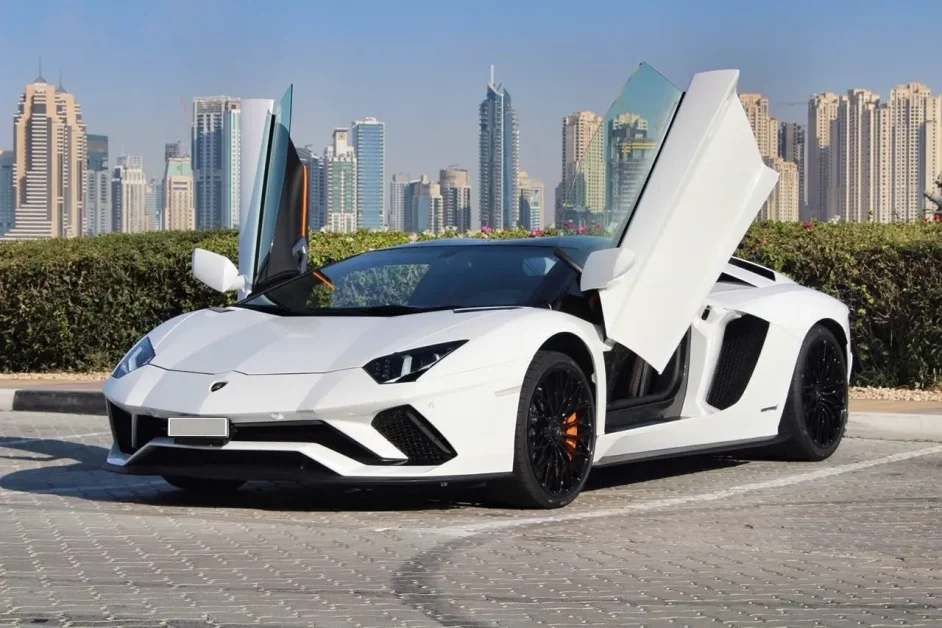 Renting a Lamborghini in Dubai for the Ultimate Driving Experience