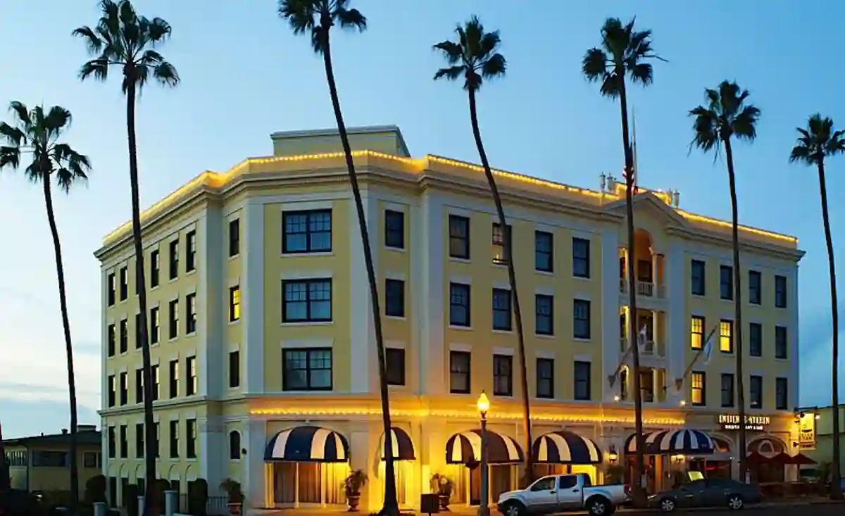 Grande Colonial La Jolla 