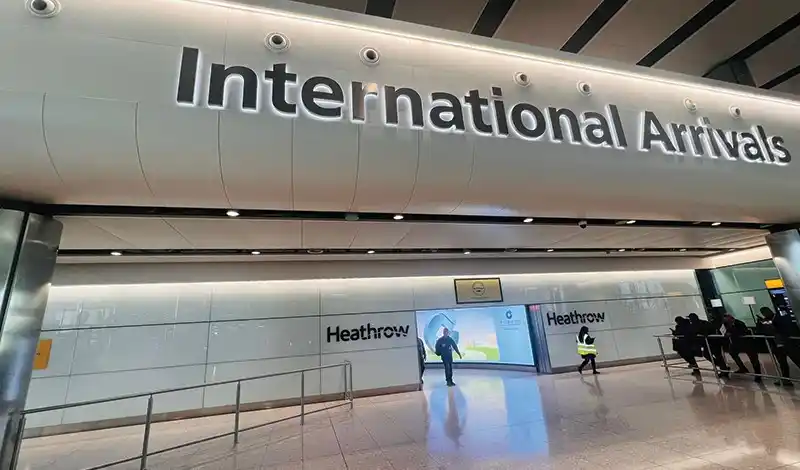 Ask the Taxi Driver for a Quote and Bargain Over Fare