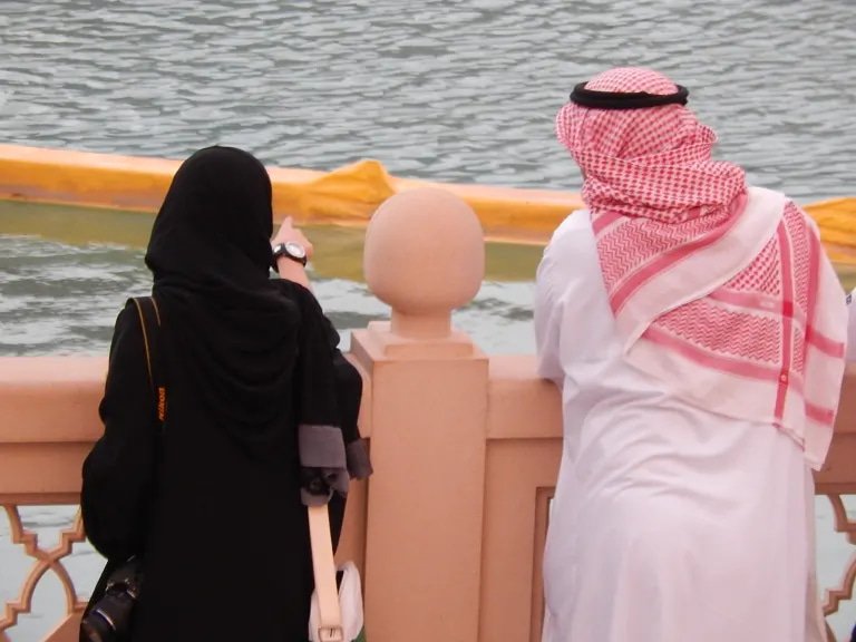 Dress Code for Women in Dubai