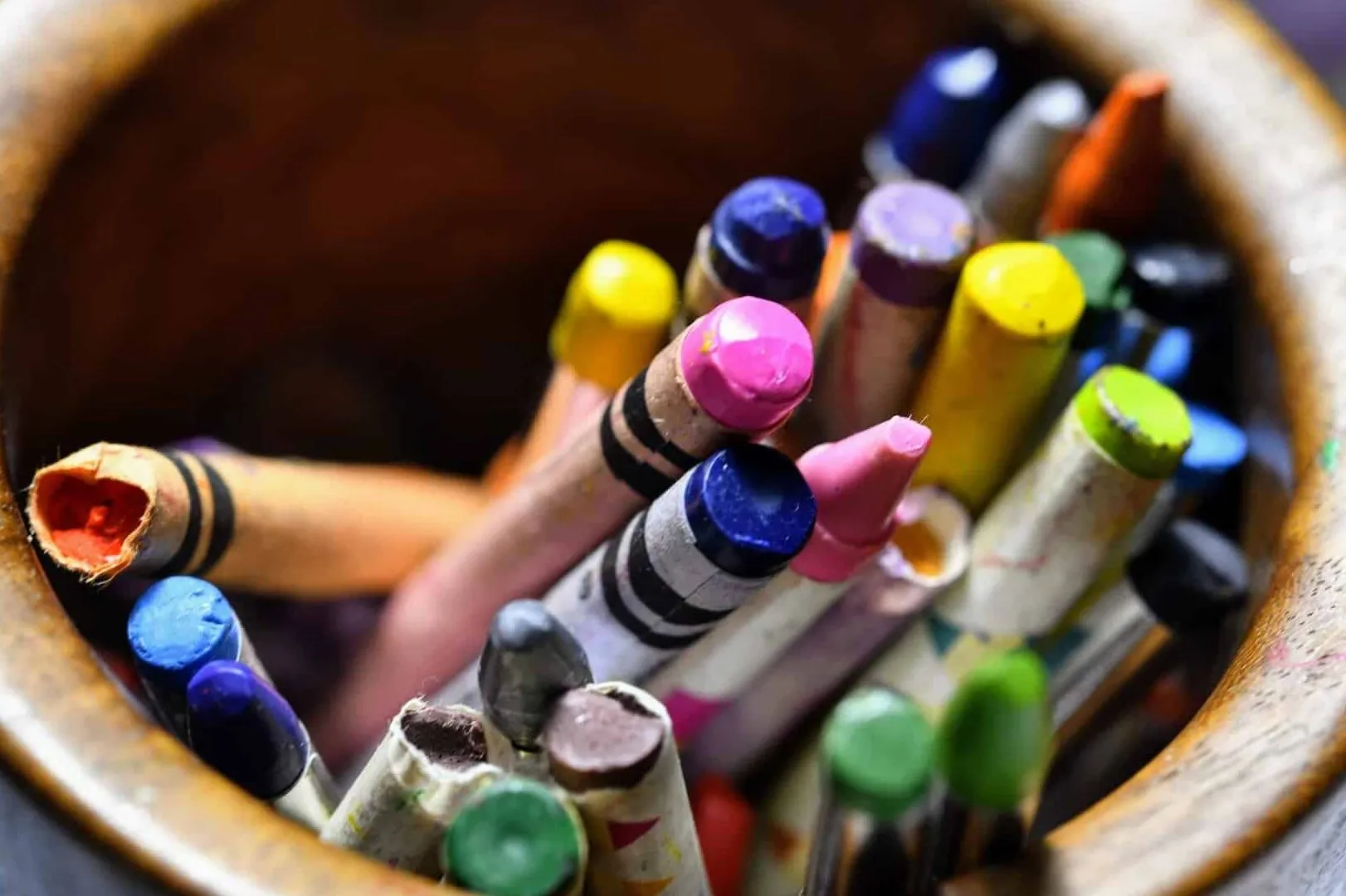 Why A Crayon In Wallet Is A Travel Essential