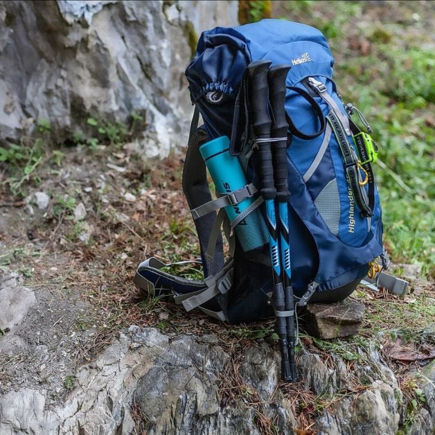 What to Keep in Hiking Backpack? Ultimate Guide 2024