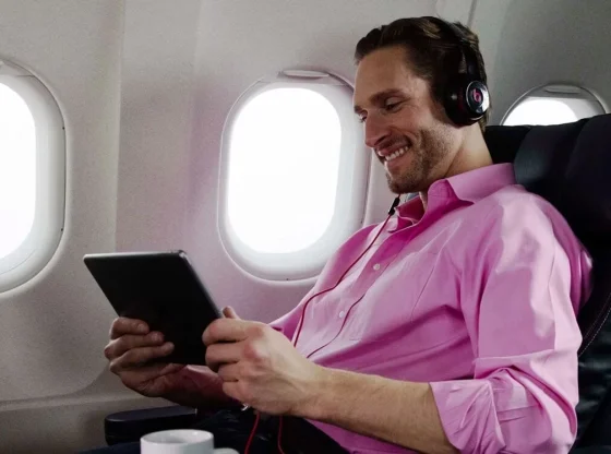 Can You Use Bluetooth Headphones on a Flight