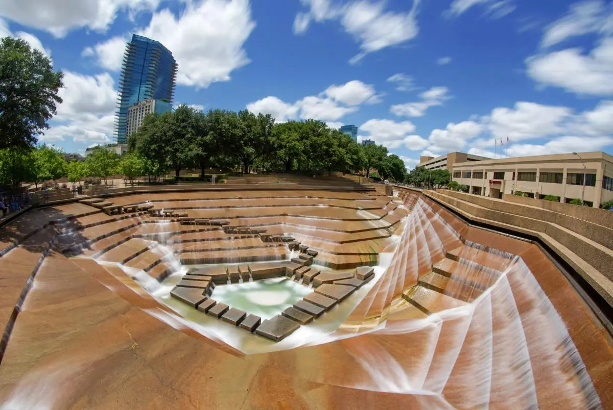 Sundance Square and Fort Worth Water Gardens