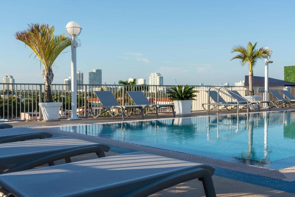 Courtyard by Marriott - Miami Beach 