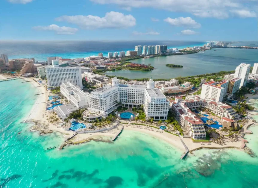 16 Best Resorts in Cancun for Couples