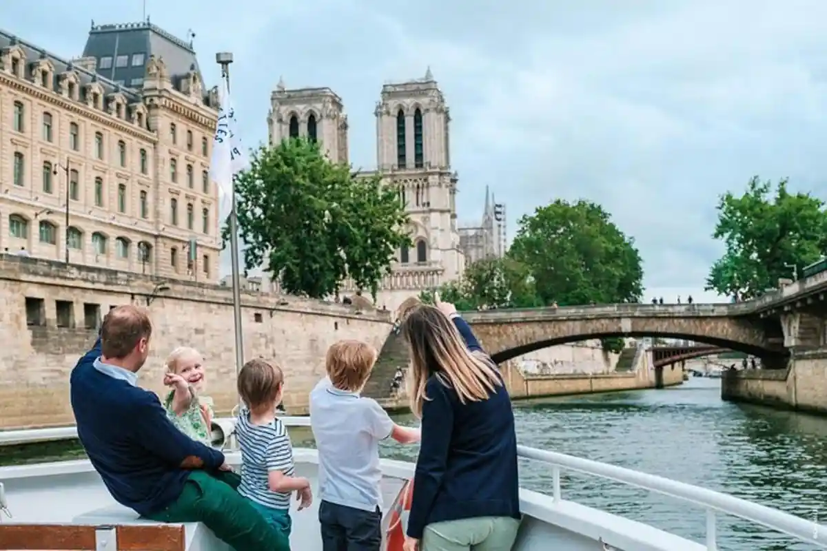 Exploring Paris on a Budget with the Whole Family