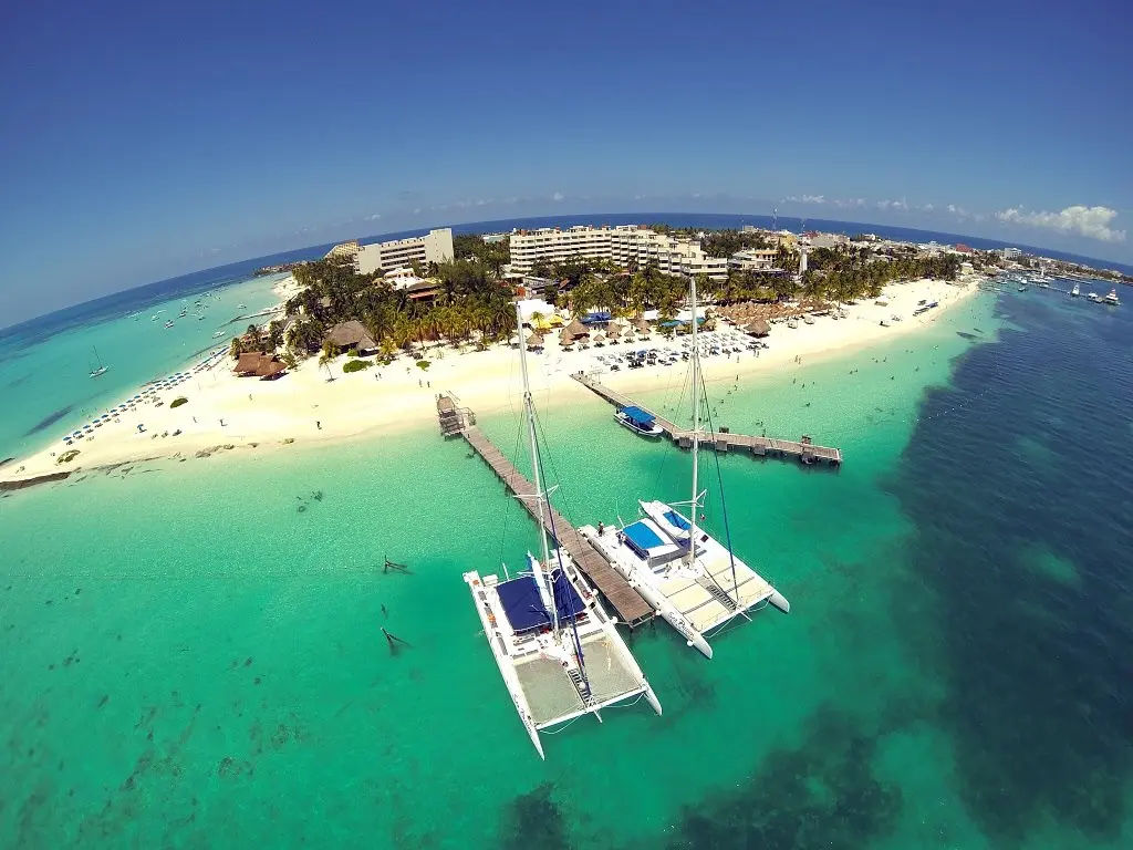 Isla mujeres Catamaran