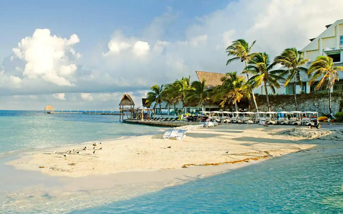 Isla mujeres Mexico is less crowded