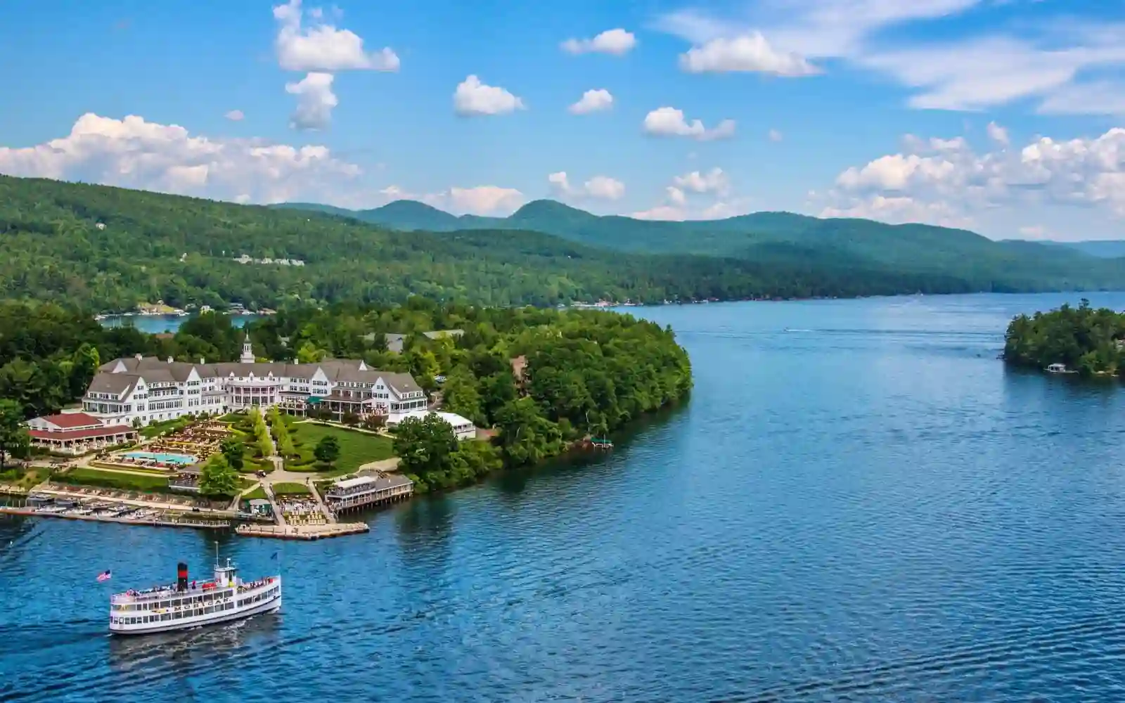 10 of the Best Lakes in USA for Electric Boat Rides 6 Lake George New York