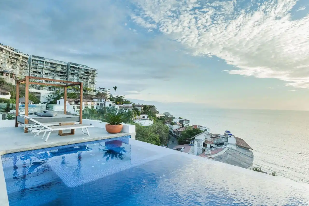 Luxurious Mexican Getaway for Couples: 10 Hidden Gems You’ll Love 1 Luxurious Mexican Getaway