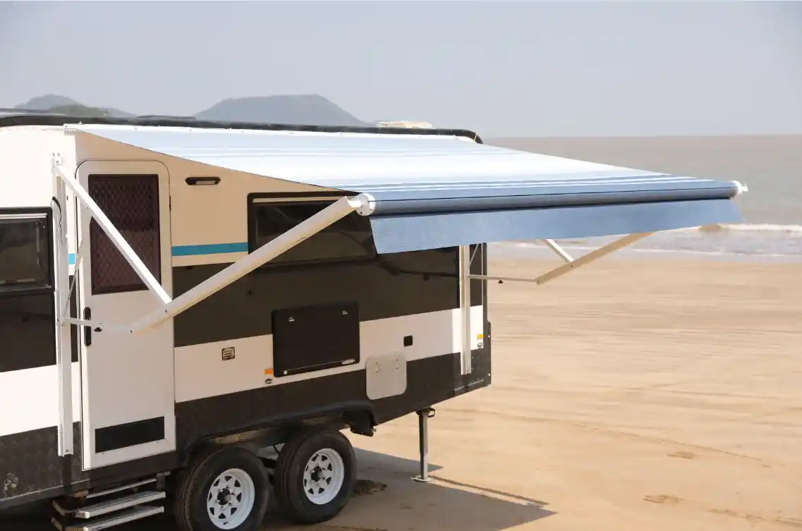 Retractable and Fixed: Which travel trailer awning is best for you? 1 Retractable sunshade