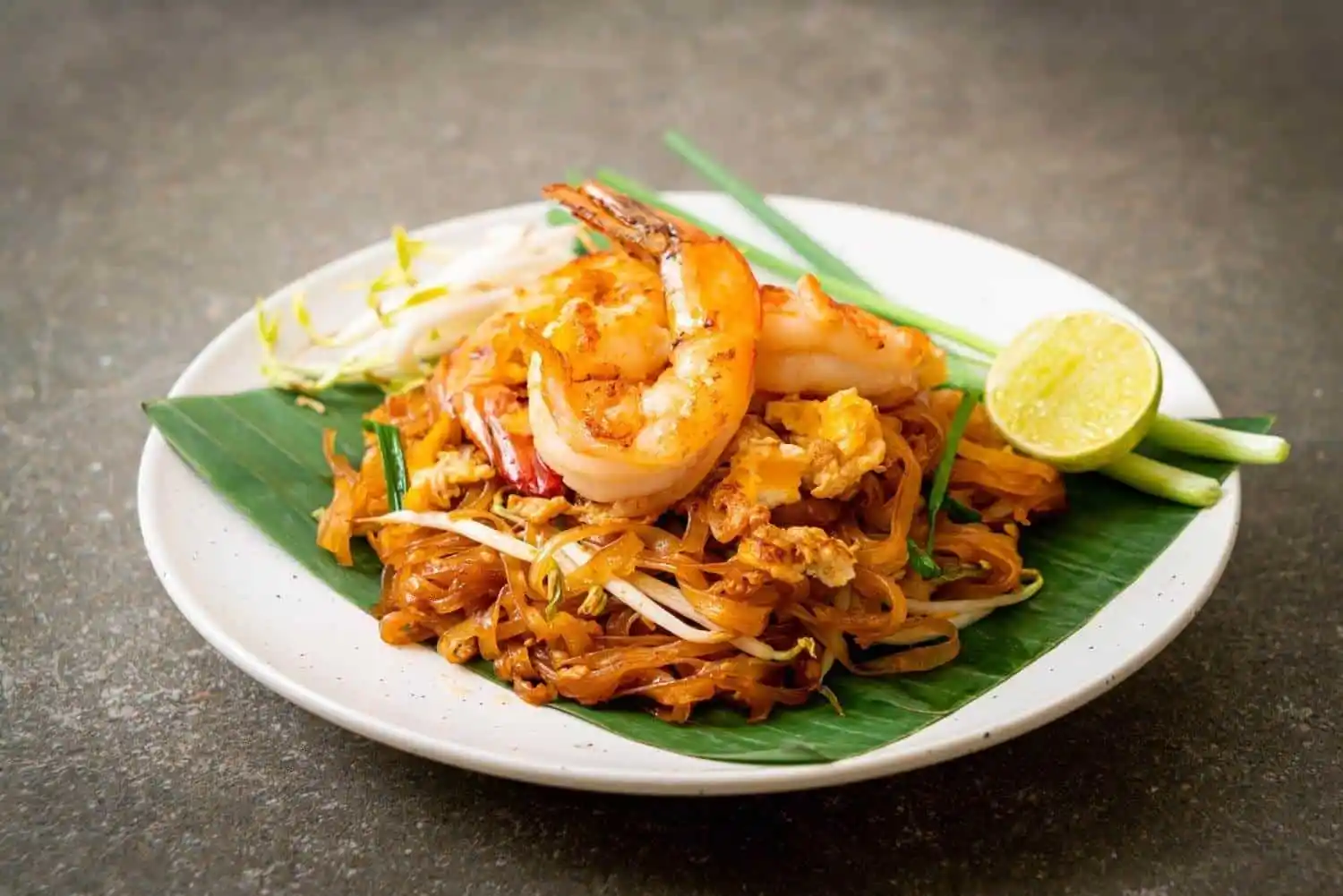15+ Top Street Foods to Try in Southeast Asia on a Budget - Updated 4 Pad Thai