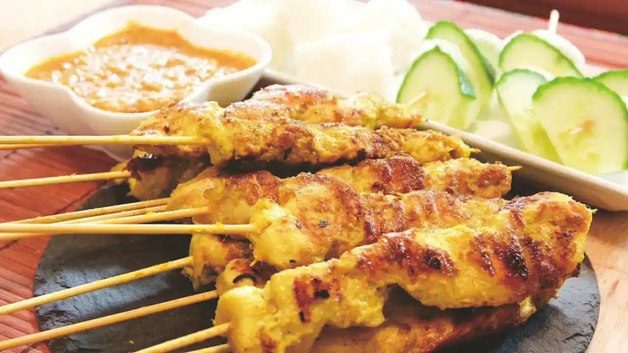 15+ Top Street Foods to Try in Southeast Asia on a Budget - Updated 11 Satay 1