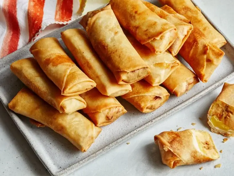15+ Top Street Foods to Try in Southeast Asia on a Budget - Updated 14 Turon Banana Lumpia 1