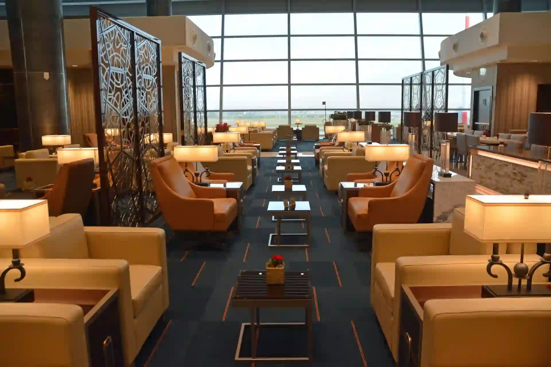 7 Perks of Business Class Lounges You’ll Love 7 Exclusive Global Lounge Networks