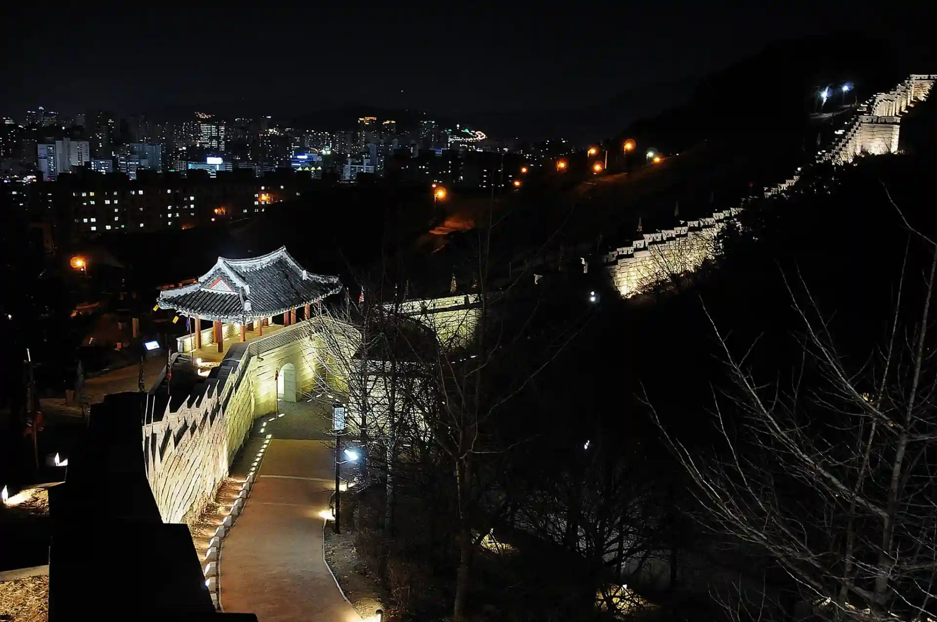 21 Things to Do in Busan That Locals Secretly Love 12 Dongnae Eupseong Fortress Trail