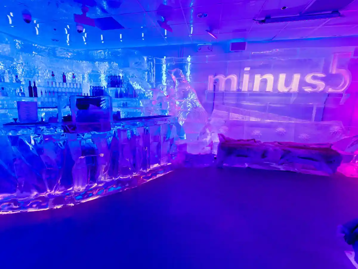 Minus5 Ice