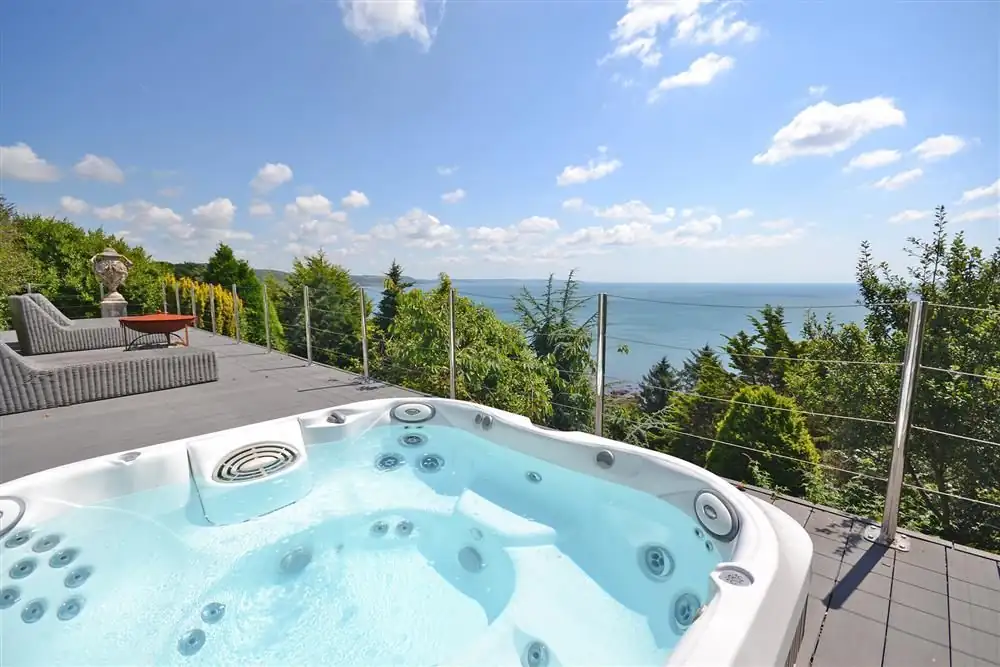 7 Hidden Swimming pools At Travertine Scorching Springs You Can Nonetheless Go to In 2025 - Travelistia 3 Terrace Overlook Tub