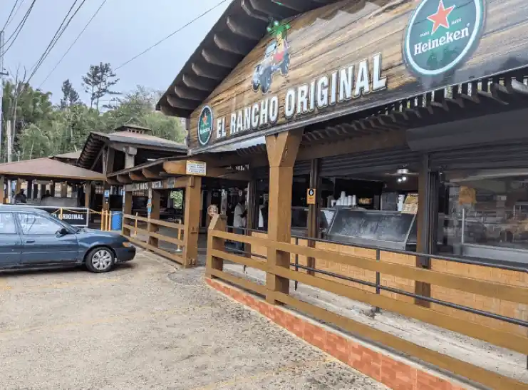 Puerto Rico 5 Days With out A Automotive: Stroll & Uber Itinerary (2025) - Travelistia 18 grab lunch at Musa Restaurant or El Rancho Original