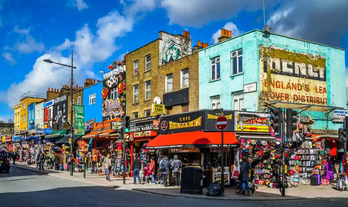 15 Surprising Neighborhoods in London for First Time Visitors
